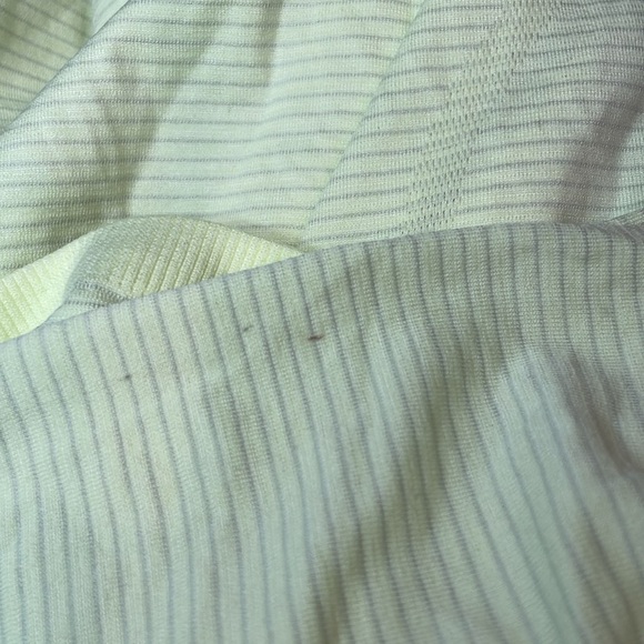 Lululemon Short Sleeve Swiftly Sz 6 in Lime Green - Picture 5 of 5